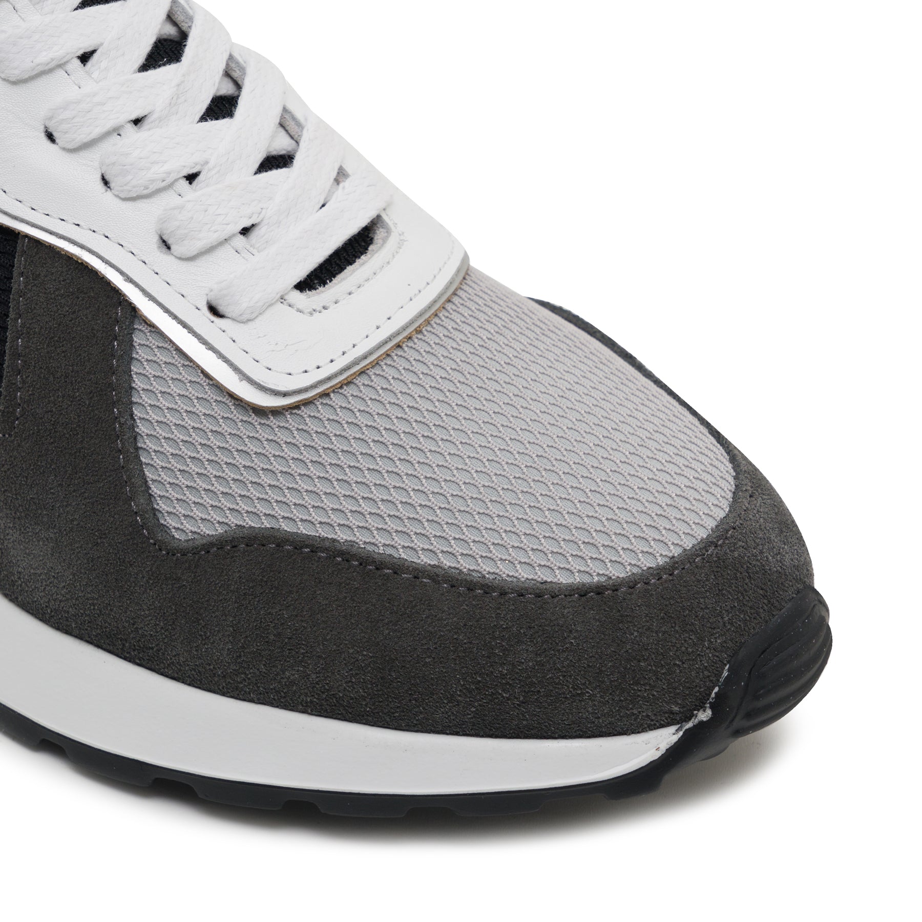 Skadi Grey Sneaker